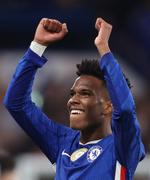 Brasilianske Estêvão blev med sin scoring dybt inde i overtiden den store helt for Chelsea. Foto: David Klein/Ritzau Scanpix