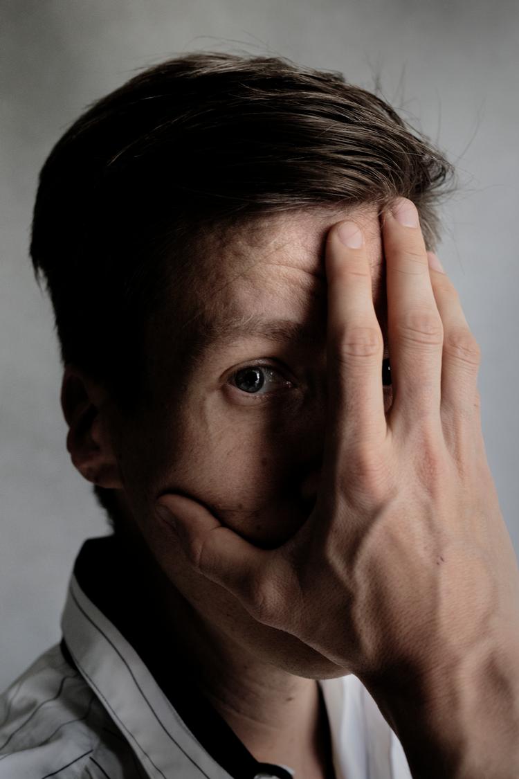 Christian Hjortkjær kalder sin nye bog et 'kampskrift'. Ideen til den opstod, da en børnehaveleder kom til ham med et særligt dilemma.   Foto: Tor Birk Trads/Tor Birk Trads