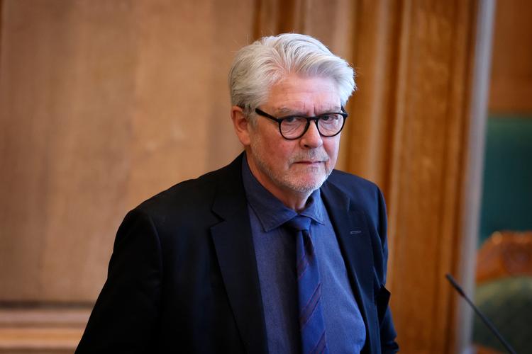 På et møde med beskæftigelsesminister Kaare Dybvad (S) er SF ikke lykkedes med at få lovning på tiltag mod hjemløshed som konsekvens af kontanthjælpsreformen. Partiet vil dog alligevel blive i aftalen. Foto: Jens Dresling