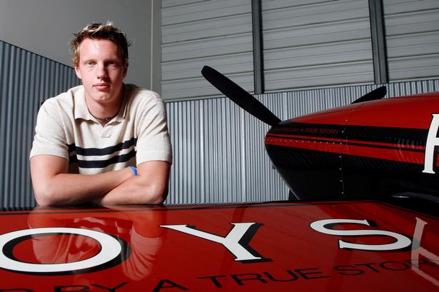 Ellison var i forbindelse med filmen 'Flyboys' med til at forhandle en »vanvittigt kompliceret« finansieringsaftale på plads mellem flere banker og investeringsfonde. »Vi blev undervist af en 23-årig«, har filmens producer, Dean Devlin, siden fortalt til Los Angeles Times. Foto: Max Morse/Ritzau Scanpix