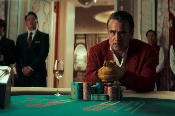 Det går ikke voldsomt godt med at holde lav profil for gambleren Lord Doyle (Colin Farrell).  Foto: Netflix