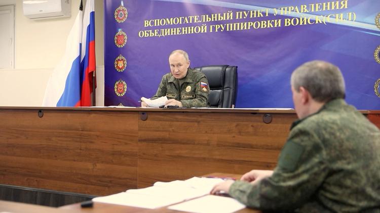 Putin fik en redegørelse for krigens gang under mødet med generalstabschef Valerij Gerasimov. Foto: Kremlin.ru/Ritzau Scanpix