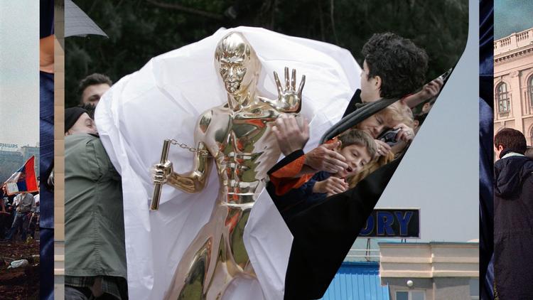 Turboskulpturer kalder Aleksandra Domanović de monumenter, der er rejst på Balkan efter krigen. Som for eksempel en statue af kampsportsstjernen og skuespilleren Bruce Lee, som blev opstillet i byen Mostar i Bosnien-Hercegovina i 2005. Foto: Aleksandra Domanović og Tanya Leighton