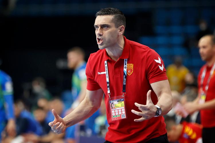  Kiril Lazarov kunne som aktiv næsten ene mand vinde kampene for Nordmakedonien. Som landstræner er han på en svær opgave, fordi Balkan-nationen ikke har spillere af hans kaliber. Han har dog besejret Danmark som landstræner tilbage i 2021.    Foto: Jens Dresling