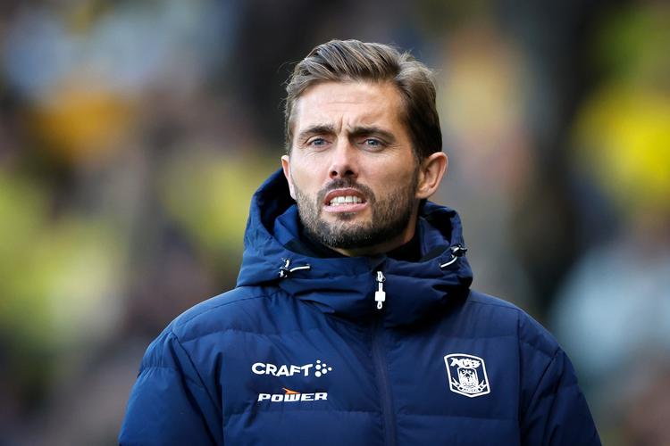 AGF's cheftræner Jakob Poulsen blev i starten modtaget med en vis skepsis. Men den er nu afløst af begejstring  for hans flotte resultater.   Foto: Jens Dresling