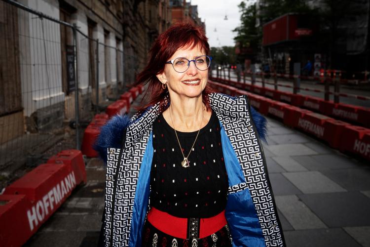 Sussi Nielsen spiller stadig live 2-3 gange om ugen - nu med bandet Sussi og drengene.  Foto: Emil Agerskov