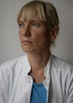 »Man kan da godt diskutere, hvad der er lægearbejde, men jeg synes ikke, det er nok at være dygtig til det medicinsk faglige, man bliver nødt til også at tage ansvar for at gribe patienten, for det er der ingen andre, der gør, slet ikke hvis vedkommende er fattig på ressourcer «, siger Julie Christine Gaardbo. Arkivfoto: Cecilie Rolvung