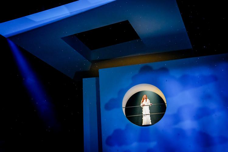 Wagners opera 'Lohengrin' er blevet til en meget smuk, meget poetisk forestilling i Malmø. Pr-foto: Jonas Persson