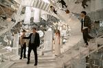 Nej, vel er det ej et drilsk spejlkabinet i 'Now You See Me: Now You Don't'. Det er bare AI, og det er hverken farligt eller interessant. Foto: Lionsgate 