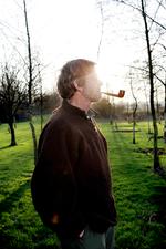 Bente Klarlund har et blødt punkt for piberygere som Søren Ryge, indrømmer hun. Men hun har intet positivt at sige om piberygning. Foto: Rasmus Baaner