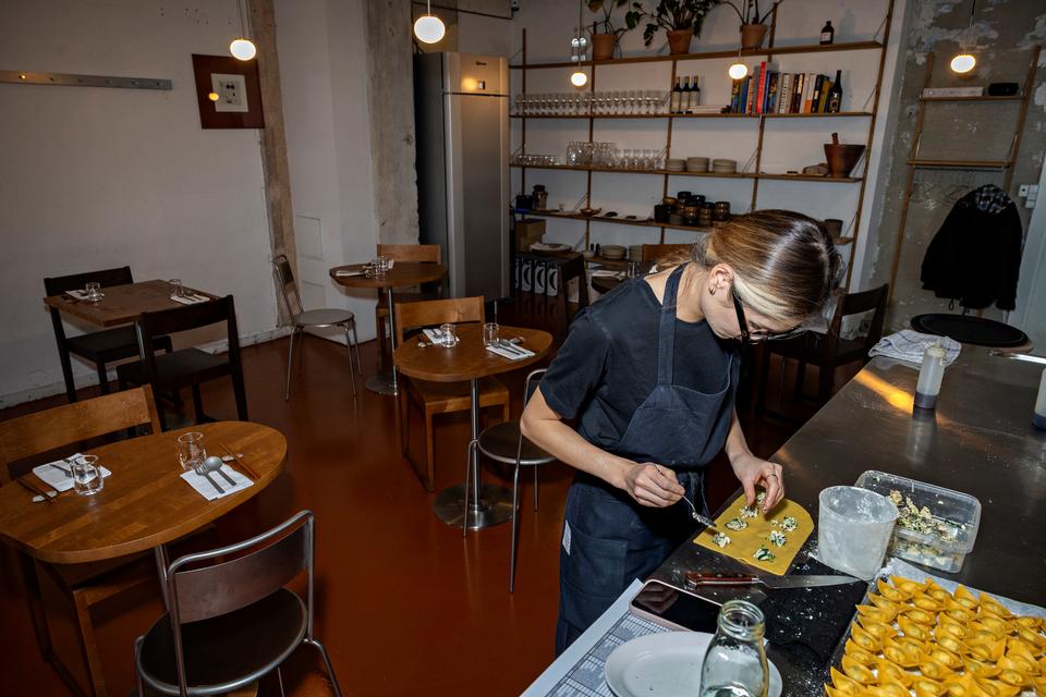 Next Door er den populære Propagandas nye, halvhemmelige spisestue, hvor køkkenchefen Youra Kim tryller den ene helt særlige koreanske ret efter den anden frem. Foto: Martin Lehmann