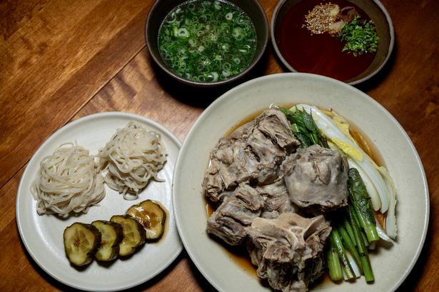 Oksehale med tilbehør var en overvældende god oplevelse.    Foto: Martin Lehmann