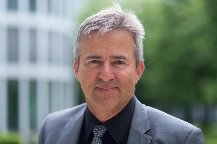     Gerd Butzeck har en lang karriere i forskellige grene af håndbolden bag sig, og hvis det går efter planen kulminerer hans arbejde i sportens tjeneste med posten som præsident for Det Internationale Håndboldforbund. Foto: Marius Becker/Ritzau Scanpix