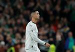Christiano Ronaldo var bestemt ikke tilfreds med udvisningen, som kan holde ham ude af den første VM-kamp til sommer. Foto: Clodagh Kilcoyne/Ritzau Scanpix