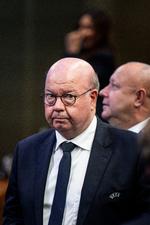 Jesper Møller er ikke alene formand for DBU. Han iklæder sig også hvervet som vicepræsident for Uefa. Dermed er han fanget i en interessekonflikt mellem et dansk ønske om udelukkelse af Belarus og forsvaret for det europæiske fodboldorgans billigelse af pariastaten, mener Christian Heide-Jørgensen. Foto: Henning Hjorth