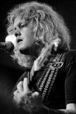 Sebastian fik sit store gennembrud i 1972 med albummet 'Den store flugt', som rummer sange som 'Hvis du tror du er noget', 'Rose' og 'Når lyset bryder frem'.  Foto: Gorm Valentin/fra bogen