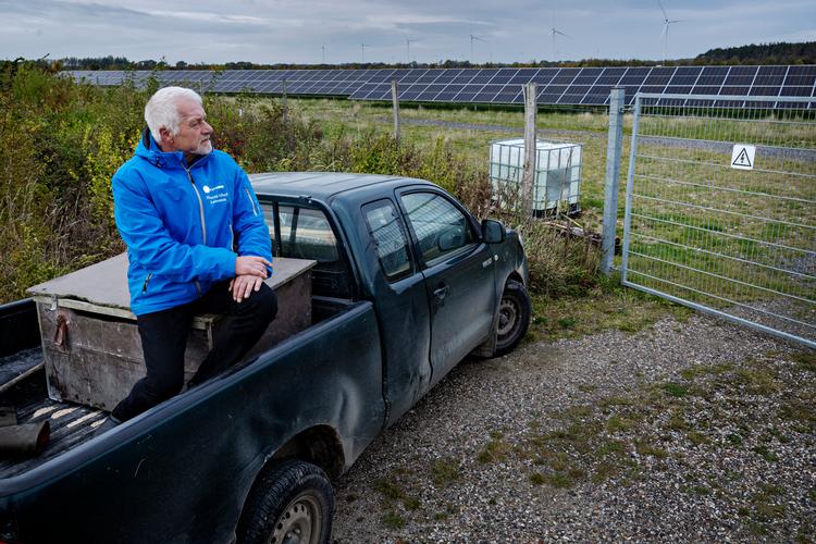 På Lolland har lokalpolitikeren Henning Alfred  Rasmussen fra Din Stemme kæmpet mod vindmøller og solceller.   Foto: Martin Lehmann