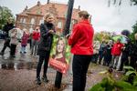 Socialdemokratiets Christina Krzyrosiak Hansen (S), bliver endnu en gang Holbæks borgmester. Her får hun en hånd i valgkampen af statsminister Mette Frederiksen (S). Foto: Mads Claus Rasmussen/Ritzau Scanpix