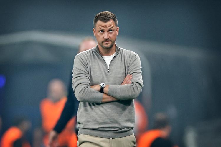 Jacob Neestrup har hentet to mesterskaber, to pokaltitler og styret FCK videre til Champions Leagues ottendedelsfinaler i sin tid som træner. Men han har, den sportslige succes til trods, oftest ikke fået, hvad han har peget på.  Foto: Jens Dresling