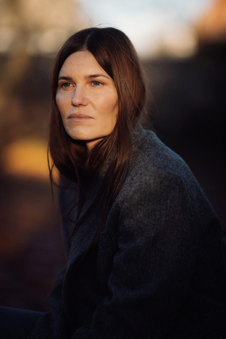 Pernille Rosendahl er åben omkring nogle af sine fortrydelser. Det gælder for eksempel den berømte forside på Gaffa fra 2001, hvor hun sad nøgen: »Jeg er meget fejlbarlig, det vil jeg bare sige: Don’t do me!«.  Foto: Miriam Dalsgaard