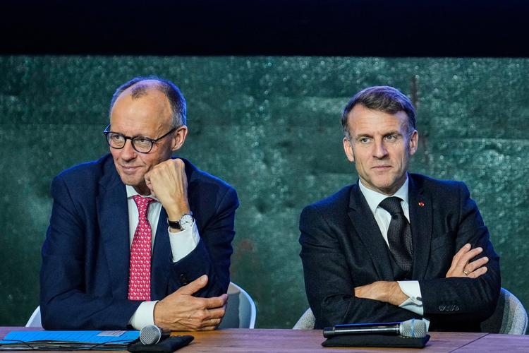 I Berlin holdt Frankrig og Tyskland digitalt topmøde, blandt andet om, hvordan Europa kan tage noget af magten over europæiske data tilbage fra de amerikanske techgiganter. Undervejs holdt Tysklands kansler Friedrich Merz og den franske præsident Emmanuel Macron blandt andet også pressemøde og møde med nogle investorer.  Foto: Ebrahim Noroozi/Ritzau Scanpix