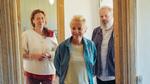 Når selv Ane Cortzen, der er i halvtredserne, skifter hej ud med halløj, tyder det på, at vi står over for en regulær sprogforandring. Foto: Laud People