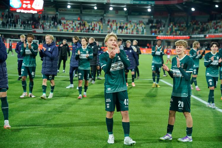 Oskar Haugstrup (tv) og Tomas Kristjánsson kom begge på banen i anden halvleg. Sidstnævnte var med en flot solotur ophavsmanden til 2-0-målet. Foto: Henning Bagger/Ritzau Scanpix