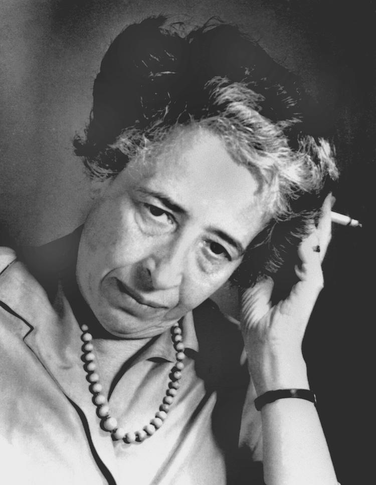 Storrygeren Arendt sagde: Jeg lever ikke for min sundheds skyld. Hun døde med en smøg i hånden. Arkivfoto 