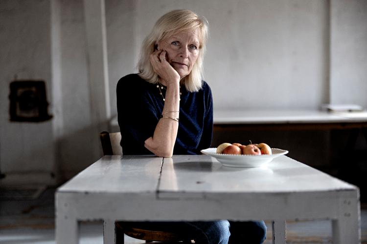 »Jeg kommer også meget nemt til at græde, og det synes jeg er det pinligste. Det er skide irriterende«. siger Astrid Saalbach. Foto: Jacob Ehrbahn