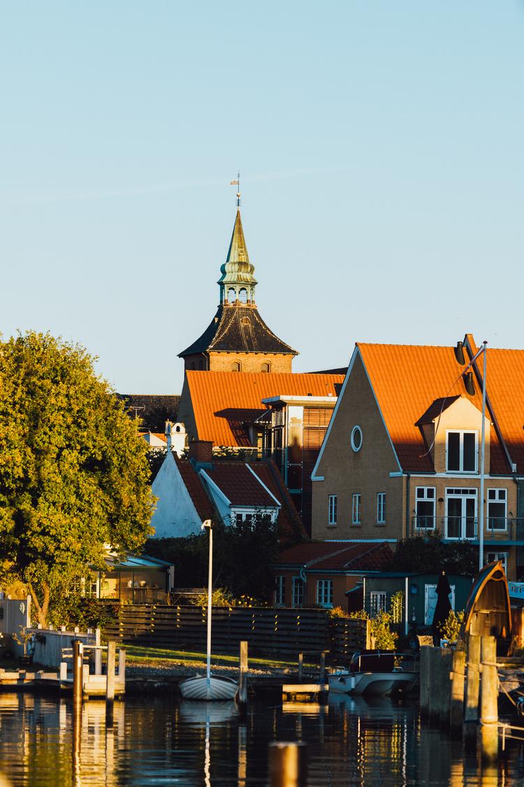 Svendborg ligger smukt ved vandet i det sydfynske og er en fin lille by at bevæge sig rundt i. Foto: Marcel Lesch