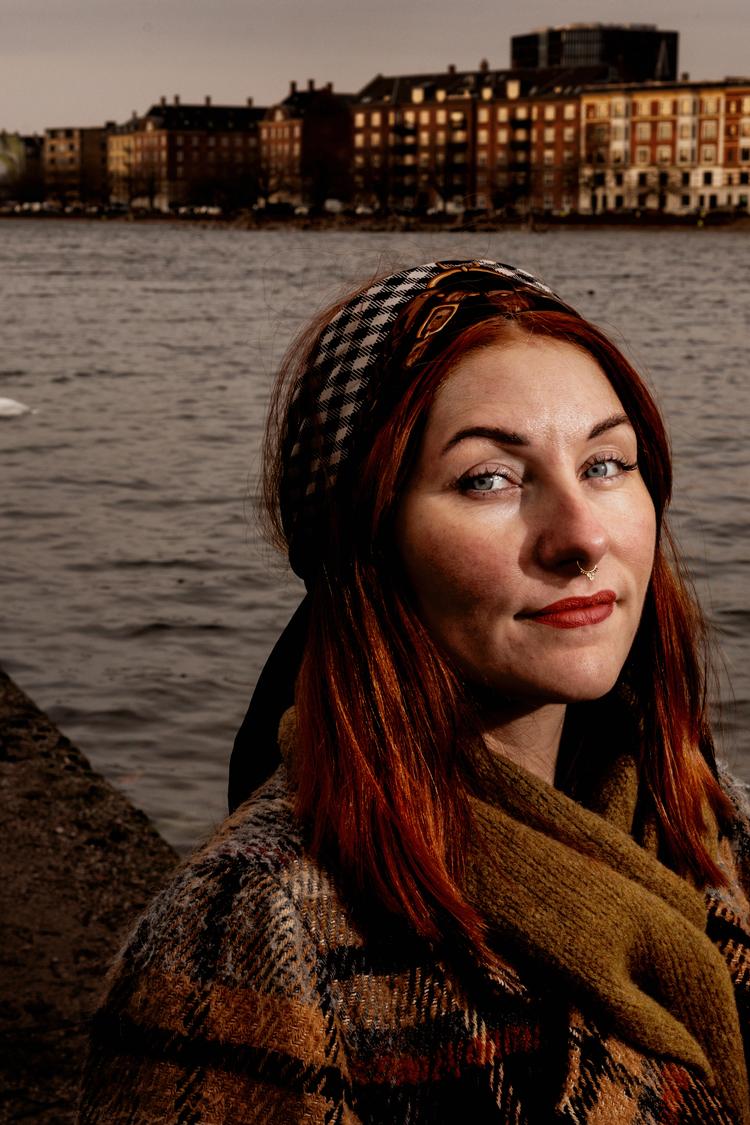 Today, 37-year-old Eluise Malling has learned to take care of herself. Among other things, she emphasizes the daily hour-long bike ride to and from work. Foto: Jacob Ehrbahn