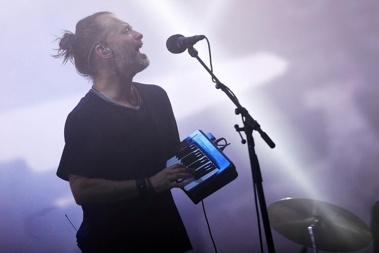 Det britiske rockband aflyste mandag og tirsdag i denne uge to koncerter, da forsanger Thom Yorke fik konstateret halsbetændelse. Foto: Dylan Martinez/Ritzau Scanpix