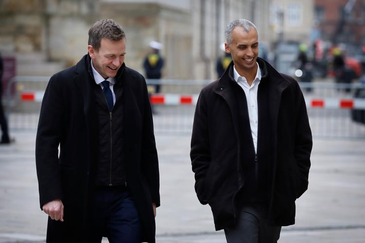 To af de danske udlændingeministre, som har kæmpet for at overtale EU-kolleger om at tilslutte sig den stramme danske kurs. Den nuværende udlændinge- og integrationsminister Rasmus Stoklund og Mattias Tesfaye, som nu er undervisningsminister. Imellem de to havde Kaare Dybvad Bek tjansen.  Foto: Jens Dresling/Ritzau Scanpix