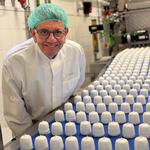 Michael Spangsberg kom ind i danskernes liv, da han gjorde slik fra BonBon folkeligt med humoristiske navne som hundeprutter og tissebleer. I dag er han blandt andet kendt for at lave flødeboller.  