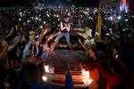 Den venezuelanske oppositionsleder, María Corina Machado, nyder stor opbakning i hjemlandet, men fik forbud mod at stille op til præsidentvalget i 2024 og har siden levet i skjul. Onsdag modtager hun Nobels Fredspris, men det er usikkert, hvorvidt hun dukker op i Oslo. Arkivfoto:  Gaby Oraa