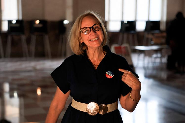 »I aften har Miamis folk skrevet historie. Sammen har vi lagt år med kaos og korruption bag os og åbnet døren til en ny æra for vores by«, lyder det fra Eileen Higgins. Foto: Joe Raedle/Ritzau Scanpix