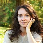 Iris Wolff (1977) er født i Transsylvanien og voksede op i Tyskland. 'Lysninger' er hendes første roman på dansk. Foto: Pr-foto