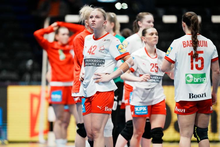 Der var klasseforskel i kvartfinalen, som også blev endestationen for det danske håndboldlandshold. Næsten ingen af de danske spillere ramte deres sædvanlige niveau,  Foto: Thomas Traasdahl/Ritzau Scanpix