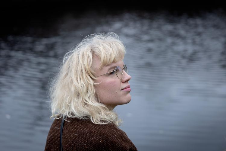 Anna Arendse Thorsens mor spørger hende nogle gange, hvorfor hun arbejder med så dystre emner: »Det giver mig en følelse af mening«, giver hun som begrundelse.​ Foto: Mads Nissen