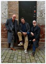 Thomas Blachman, Carsten Dahl og Lennart Ginman er inde i en aktiv periode. På trioens nye album 'Play Ballads' koncentrerer de sig om sange fra Den Store Amerikanske Sangbog og nærliggende områder. Foto: Adrian Täckman