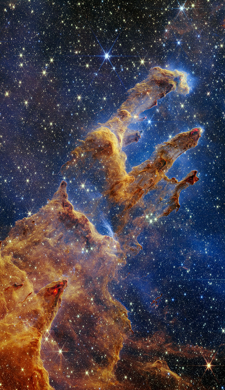 Skabelsens søjler kaldes poetisk den proces, man ser på billedet, taget af det famøse James Webb-teleskop. Billedet viser, hvordan stjerner bliver til gennem enorme mængder gas og støv. Foto: NASA, ESA, CSA, STScI; Image Processing: Joseph DePasquale (STScI), Anton Koekemoer (STScI), Alyssa Pagan (STScI)