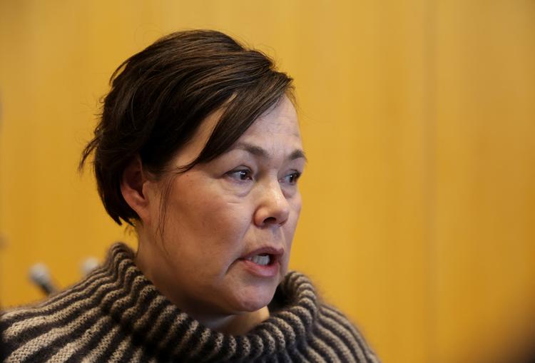 Da den amerikanske ambassadør, Ken Howery, i sidste uge var på besøg i Grønland, sørgede den grønlandske minister for udenrigsanliggender, Vivian Motzfeldt, og hendes embedsfolk for, at journalister hverken kunne stille spørgsmål til ambassadøren eller hende.  Foto: Leonhard Foeger/Ritzau Scanpix