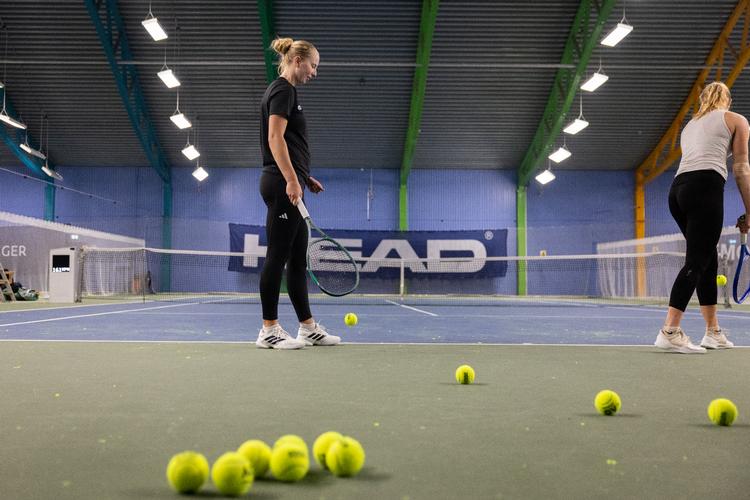Clara Tauson føler, at den fysiske form er ved at være, hvor den skal være, mens hun fortsat finpudser de tekniske detaljer, før 2026-sæsonen begynder lige efter nytår. Foto: Vikki Søholm