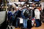 Juletravlhed på Københavns Hovedbanegård på den store rejsedag 23. december. Foto: Tobias Selnæs Markussen