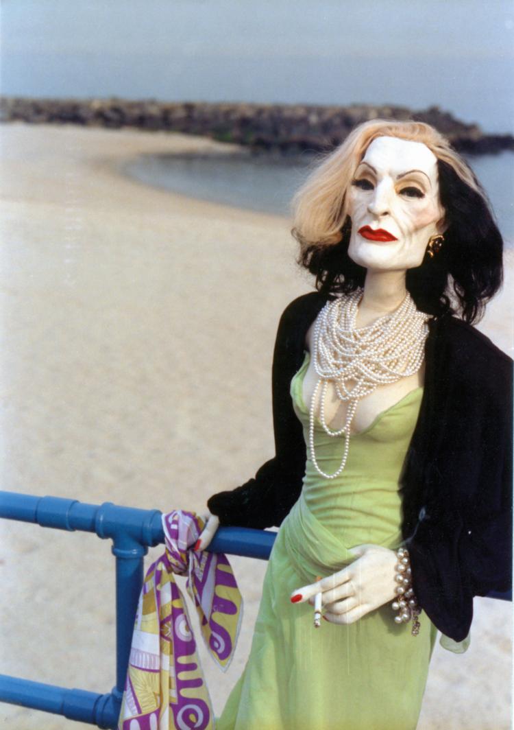 Den amerikanske kultkunstner Greer Lankton er langsomt ved at blive bragt frem i lyset. Hun var it-girl på Manhattans kunstscene i 1980'erne, men døde af en overdosis som blot 38-årig.  Foto: The Greer Lankton Collection