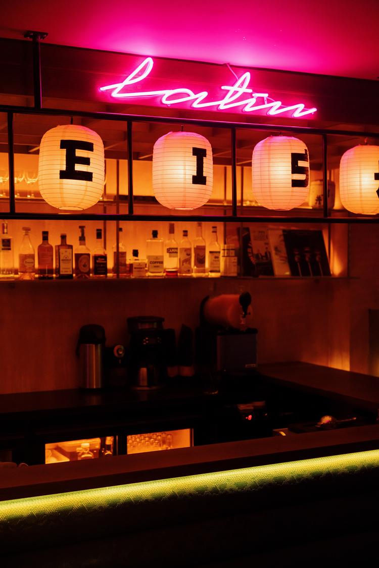 Latin Geisha slår sig op på farverige cocktails, og det gik godt et stykke af vejen. Foto: Loui Pedersen