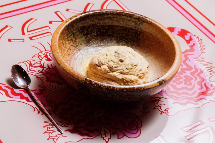 Dulche de leche-skum udgjorde menudesserten. Foto: Loui Pedersen