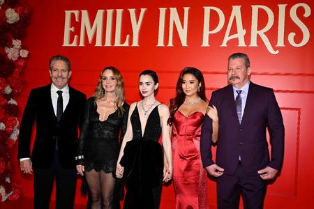 I 25 år har vi set en gennemgribende nedbrydning af smagshierarkier. Resultatet er​ en kultur, der i stedet for diversitet synes stadig mere præget af kommercialisering – af kitsch, realityformater og voksne, der opfører sig som børn, skriver Christian Johannes Idskov. Foto: Blanca Cruz/Ritzau Scanpix