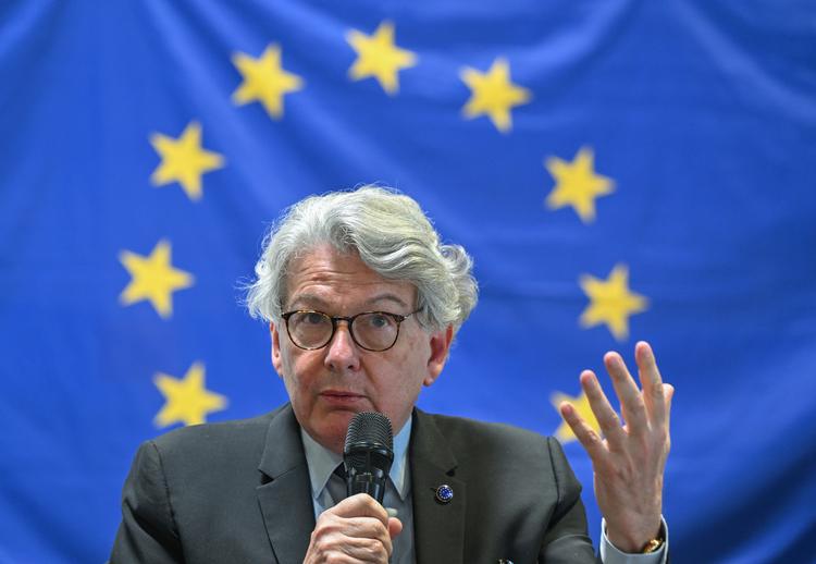 Thierry Breton, der var EU-kommissær for Indre Markeder og Digitale Tjenester fra 2019 til 2024, er blandt de fem europæere, der bliver nægtet indrejse i USA. Foto: Patrick Pleul/Ritzau Scanpix