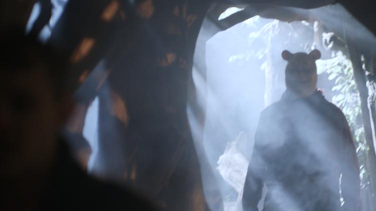 Peter Plys er lige fyldt 100 år, men han er ikke kun en sød bjørn længere. Foto: Itn Studios